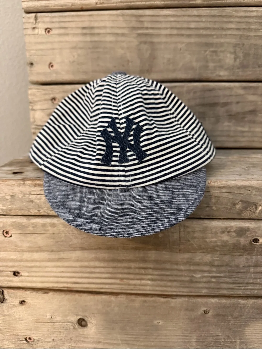 Kids Striped Yankees Baseball Cap - Navy & White
